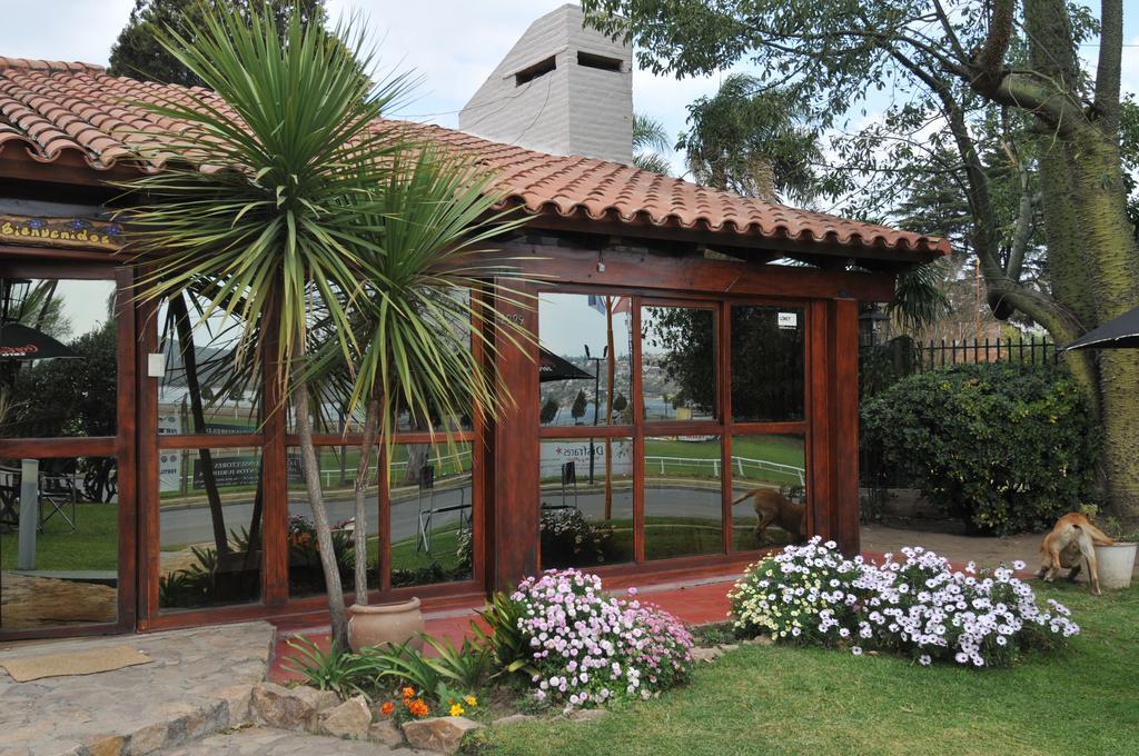 Madeo Hotel & Spa Villa Carlos Paz Extérieur photo