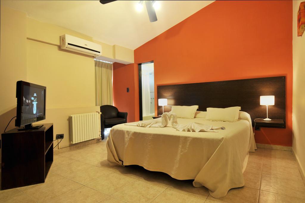 Madeo Hotel & Spa Villa Carlos Paz Extérieur photo