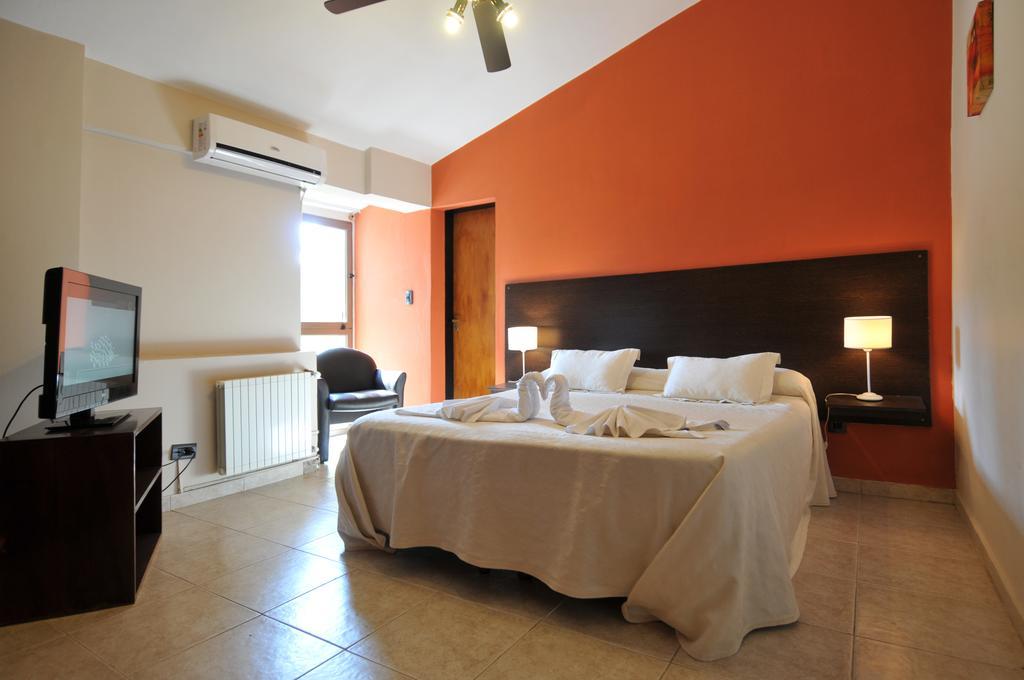 Madeo Hotel & Spa Villa Carlos Paz Extérieur photo