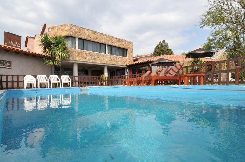 Madeo Hotel & Spa Villa Carlos Paz Extérieur photo